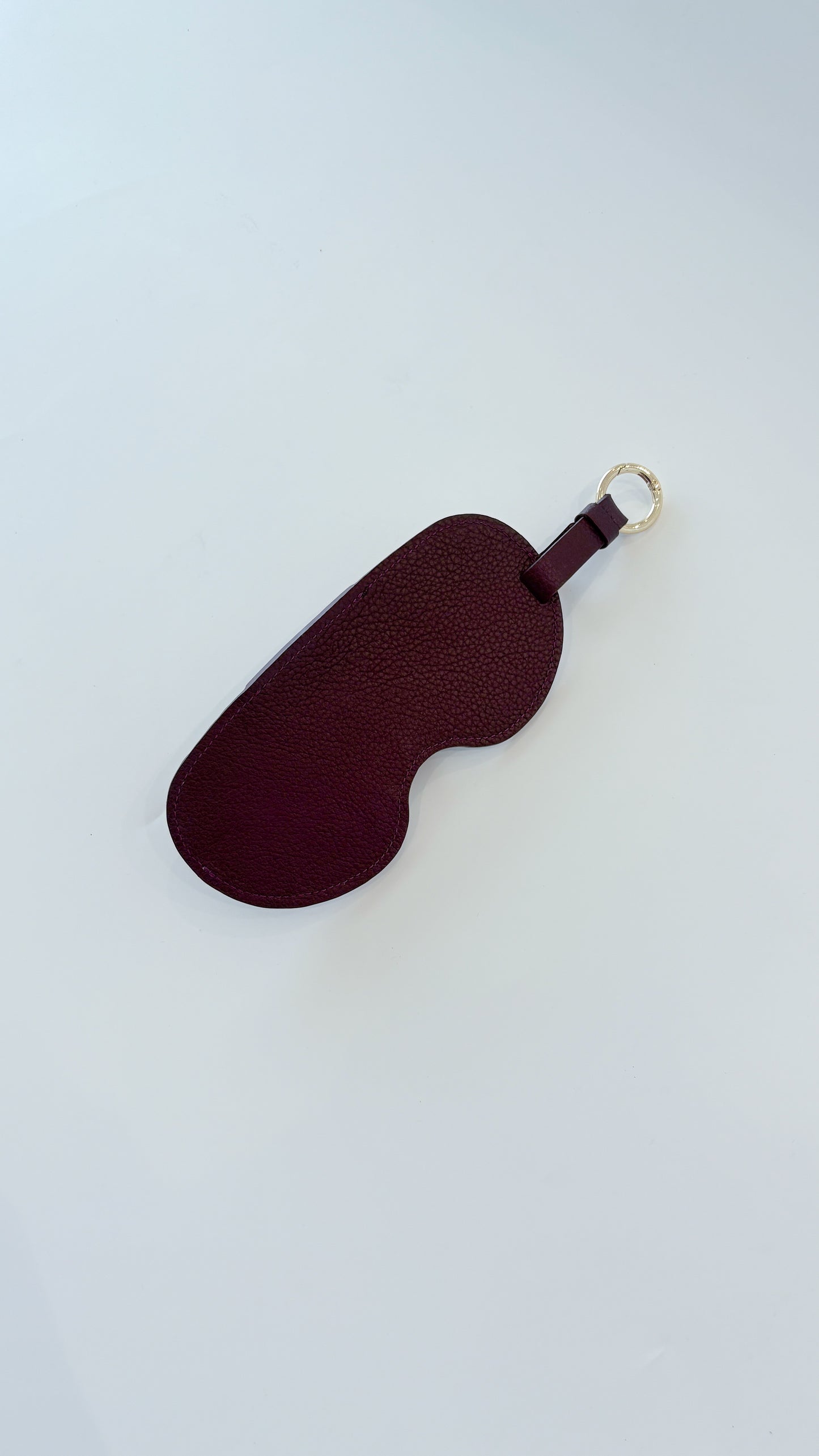 Sunglass Cover in Burdeos