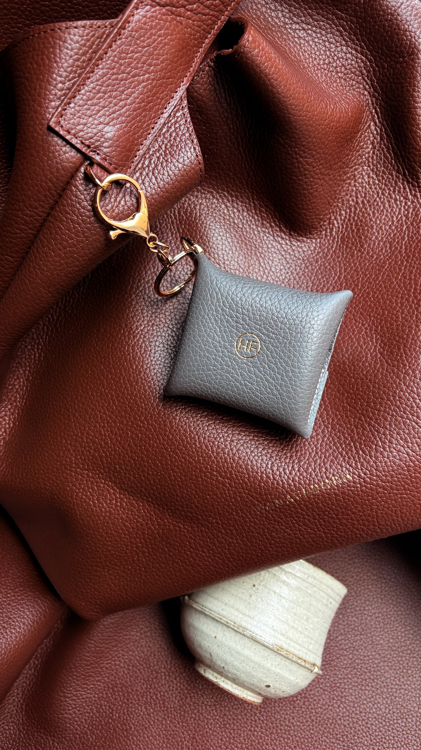 Petit Pouch in Grey
