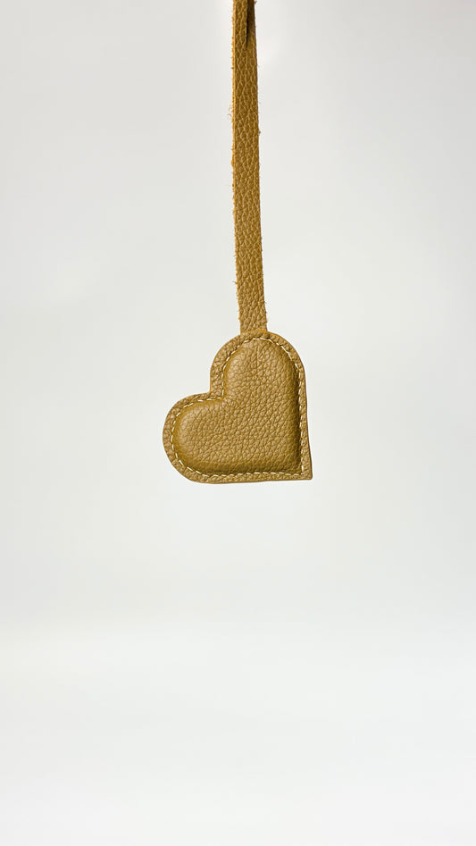 Love Charms in Birmania