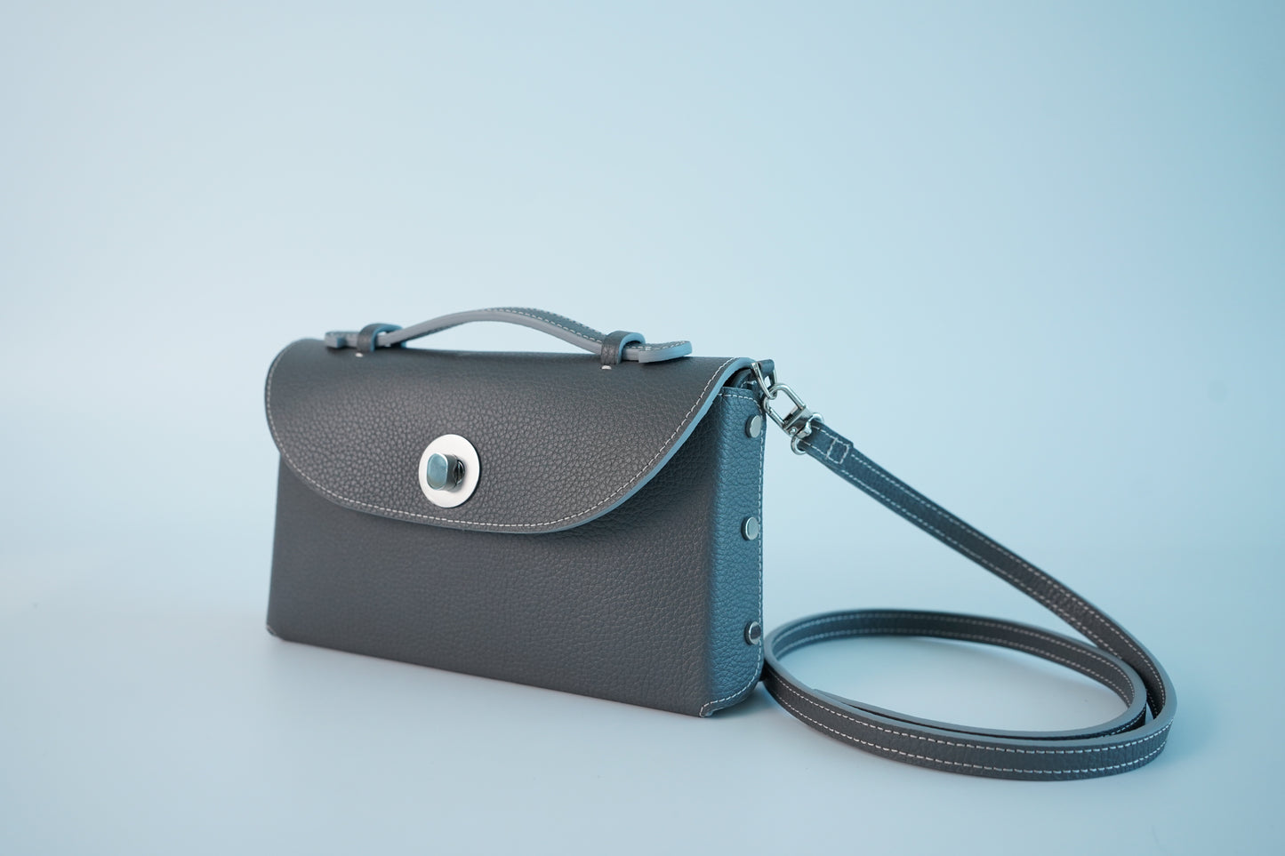 Sumi Crossbody in Avana with Silver Hardware