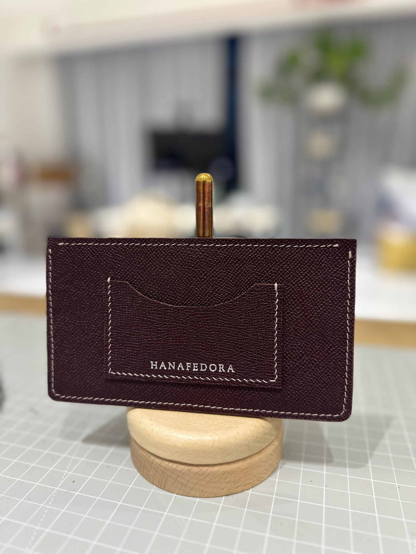 Epsom Currency Wallet in Burgundy