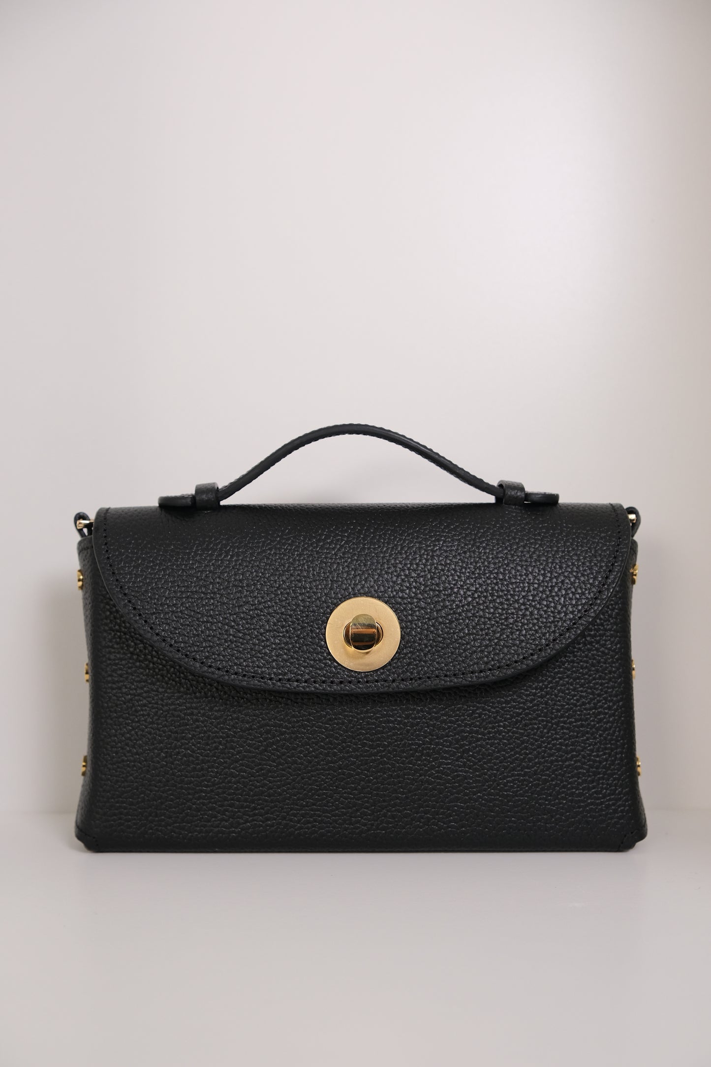 Sumi in Black with Gold Lock