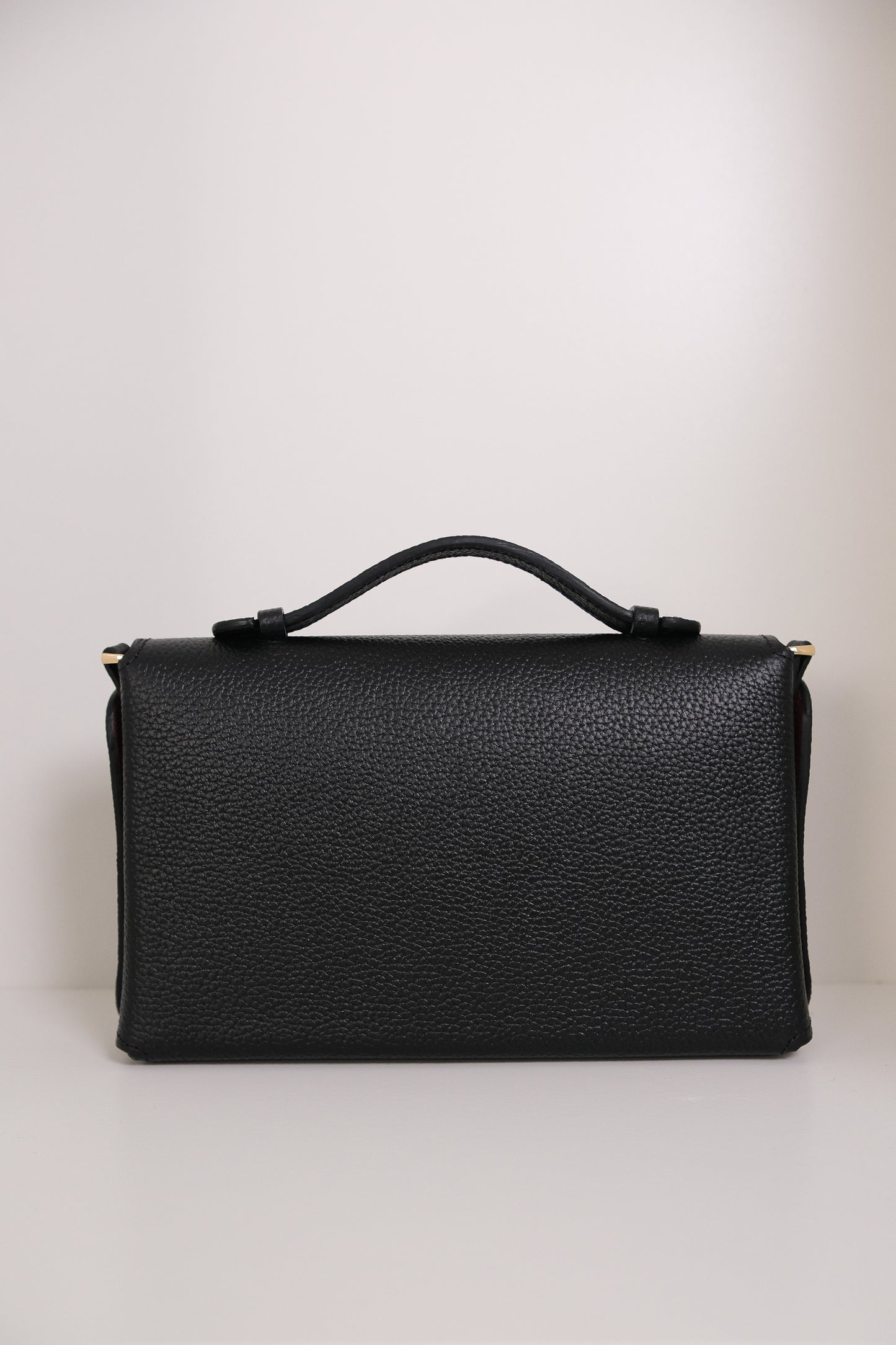 Sumi in Black with Gold Lock