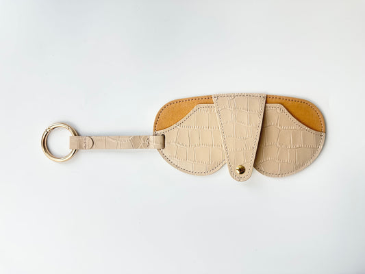 Sunglass Cover in Piedra - Croc Embossed