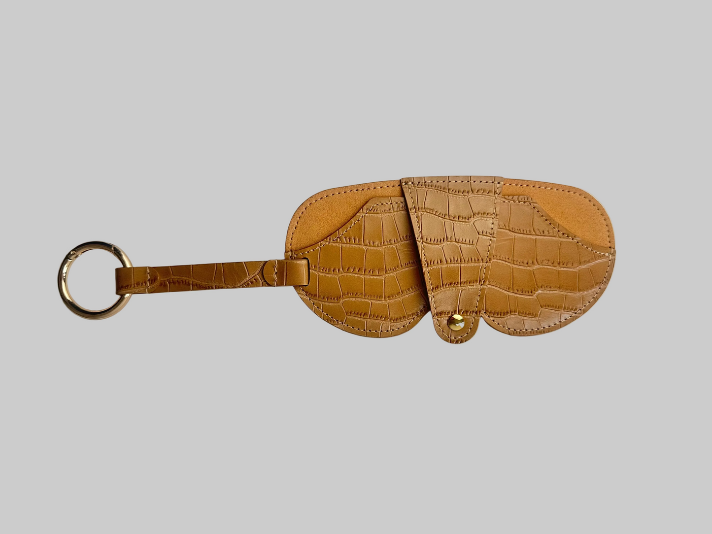 Sunglass Cover in Nude- Croc Embossed