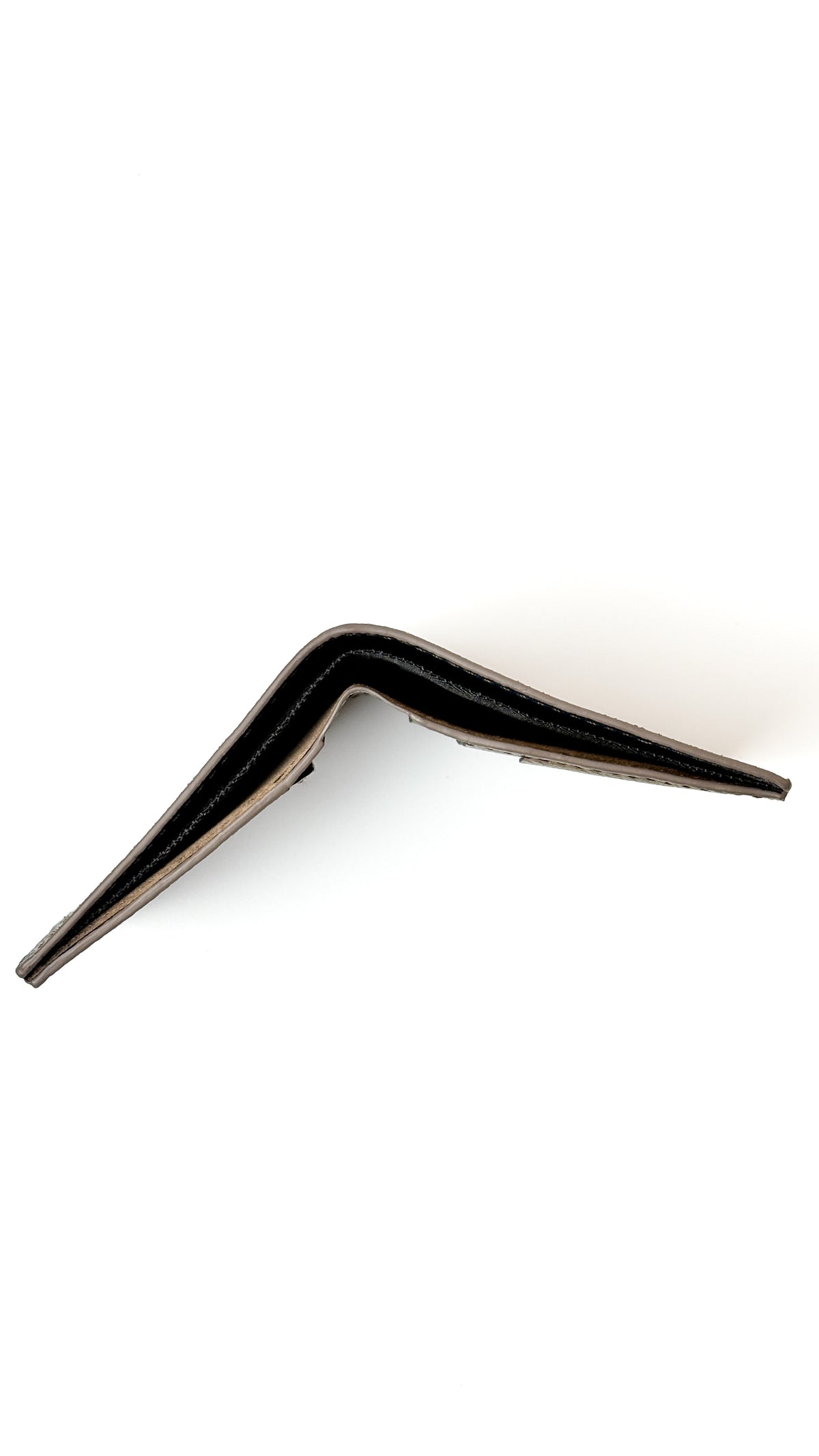The Classic Wallet - ID Window