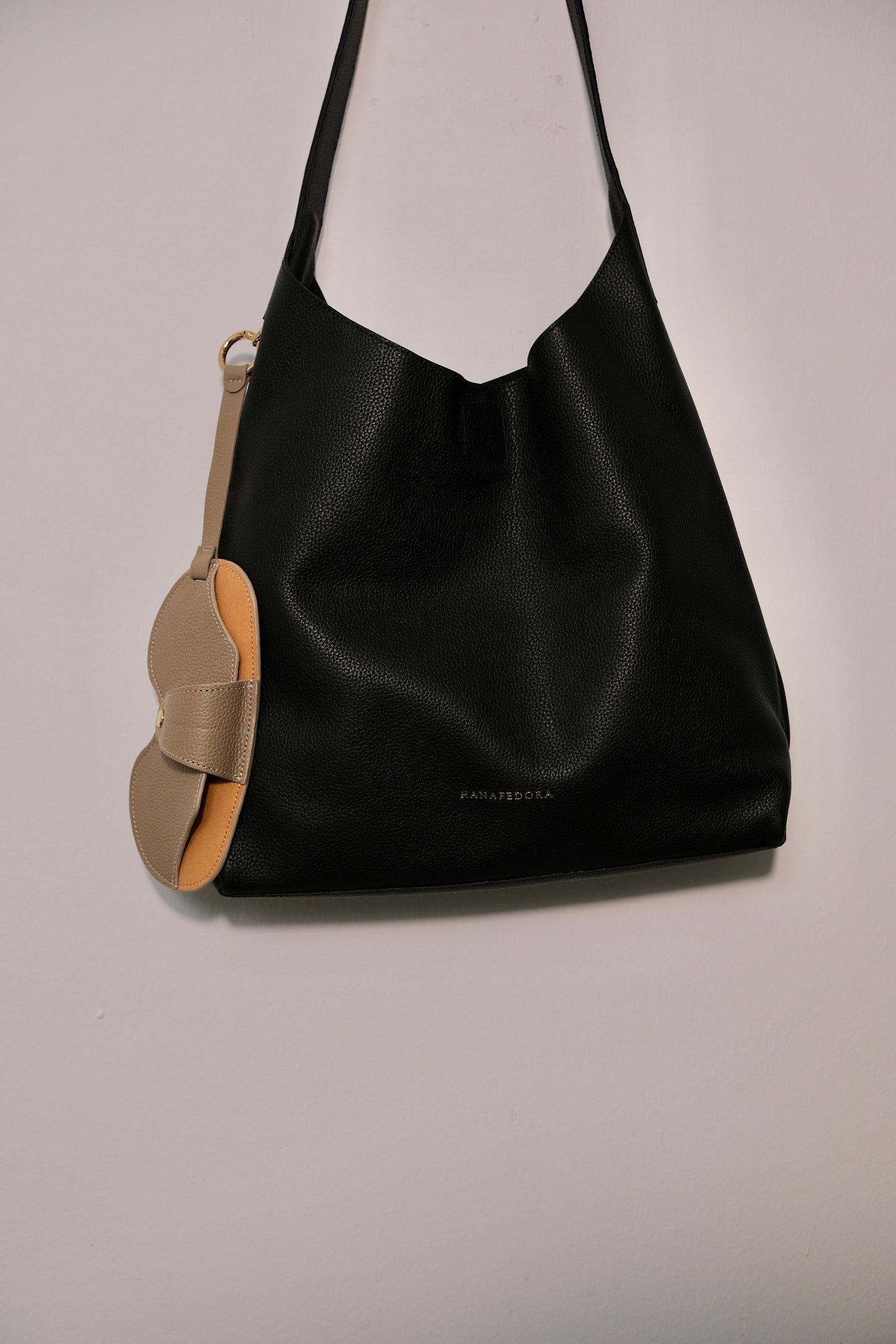Sunglass Cover in Taupe