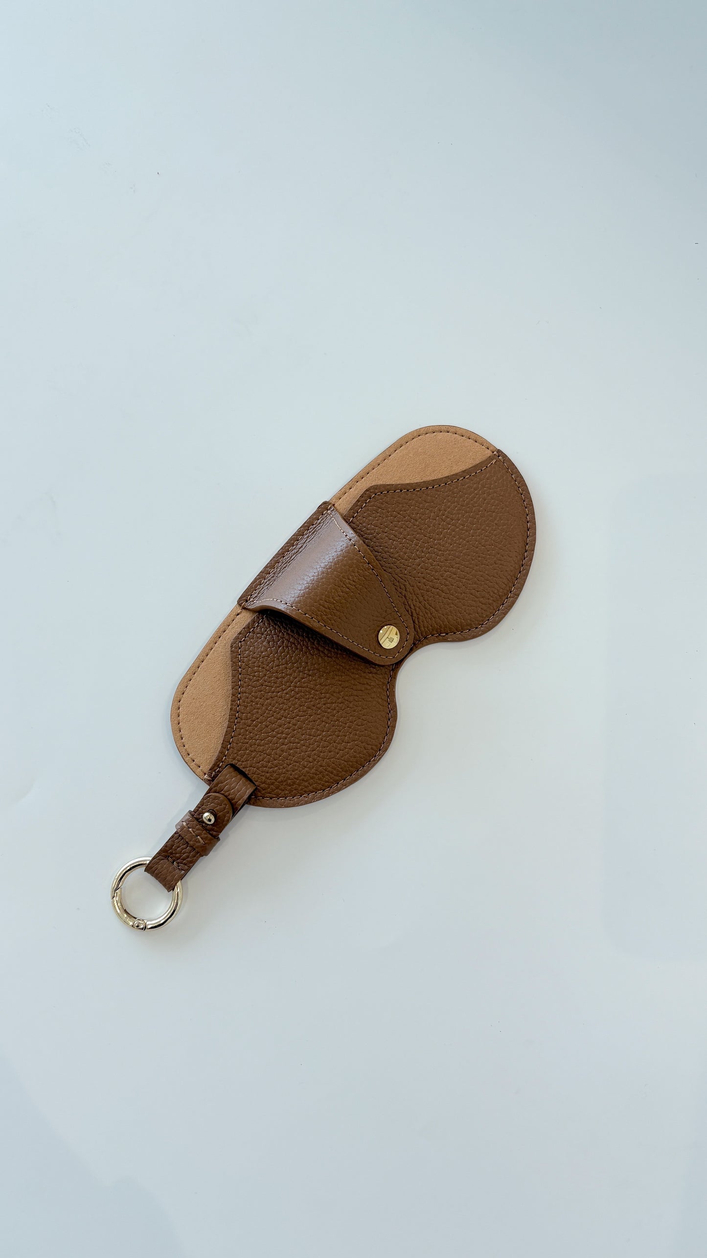 Sunglass Cover in Cuero
