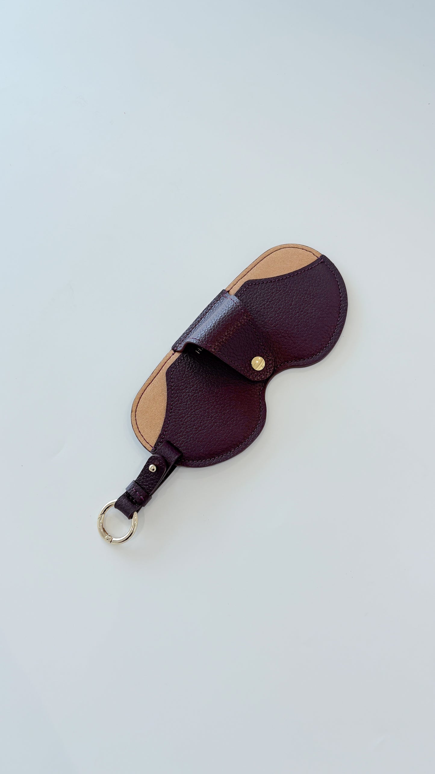 Sunglass Cover in Burdeos