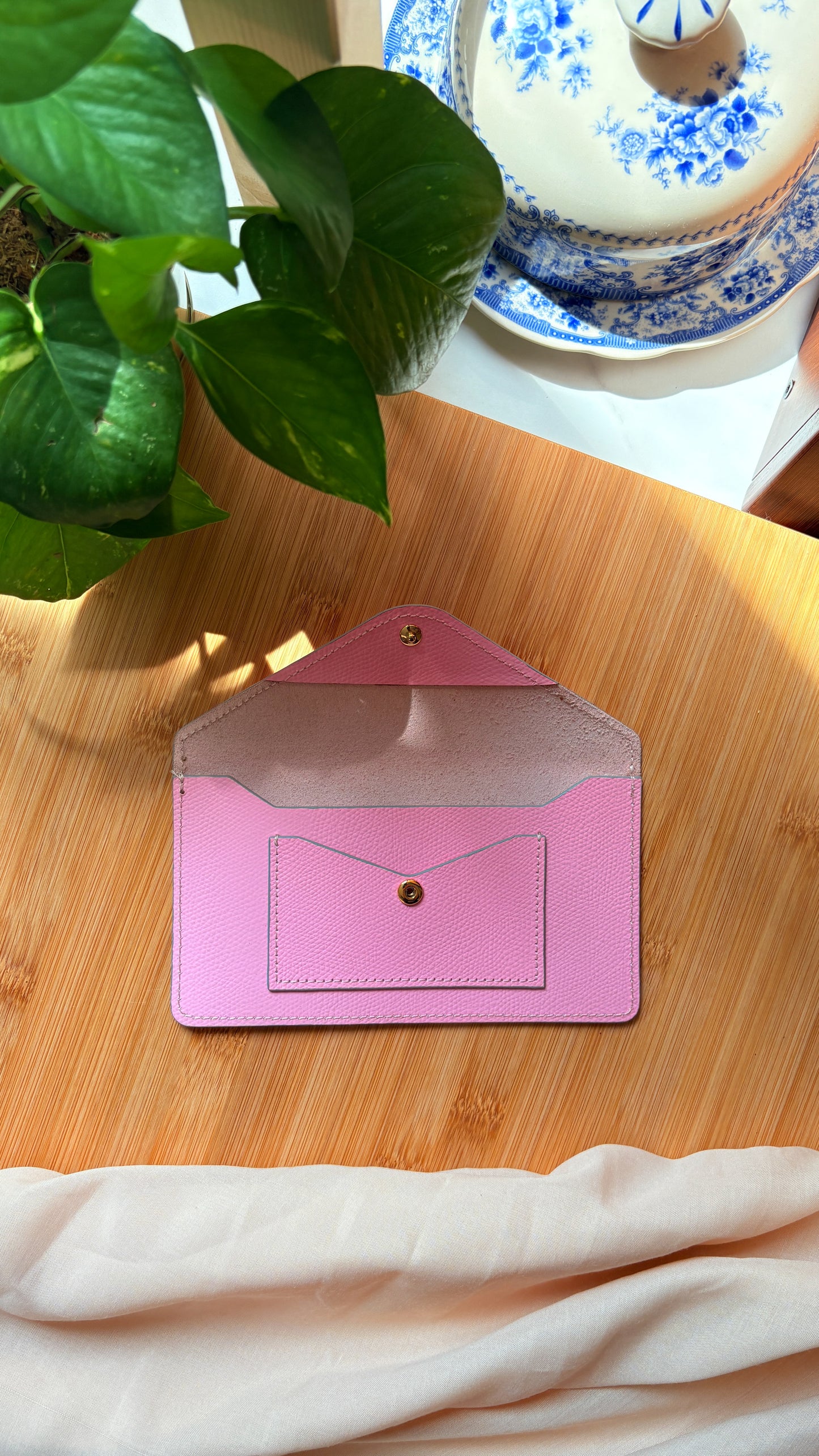 Pink with Grey Edge Epsom Currency Wallet