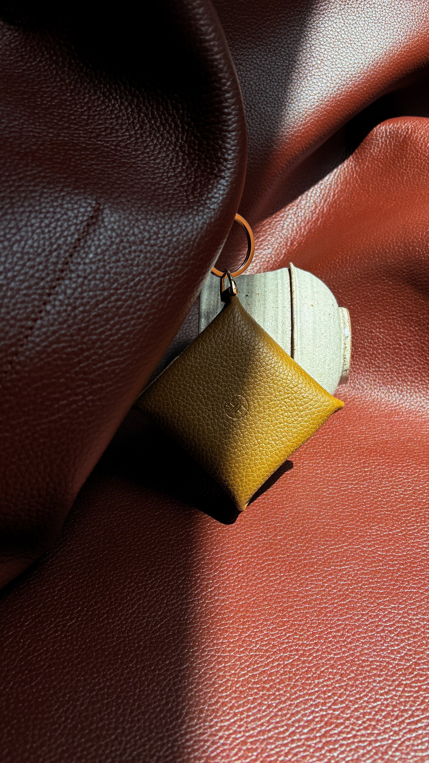 Petit Pouch in Birmania