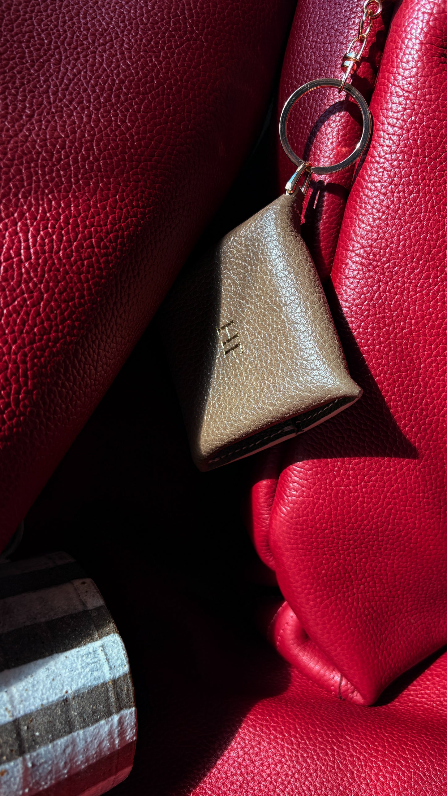 Petit Pouch in Dark Taupe