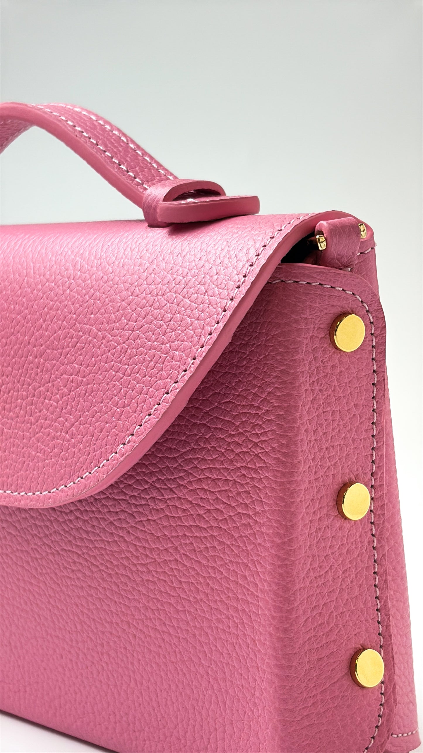 Sumi Crossbody in Sachet with Gold Abalone Lock