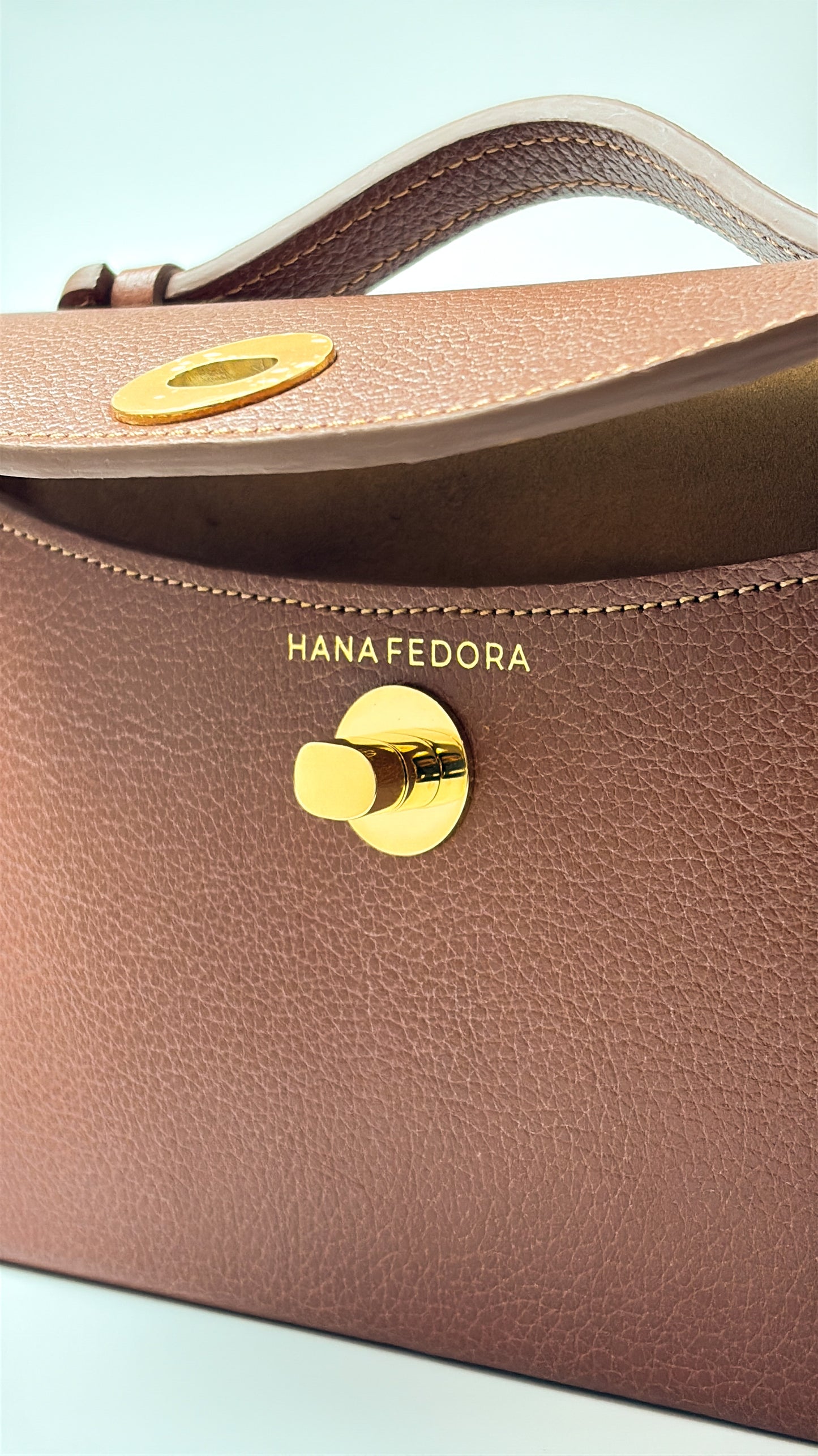 Sumi Crossbody in York with Gold Hardware