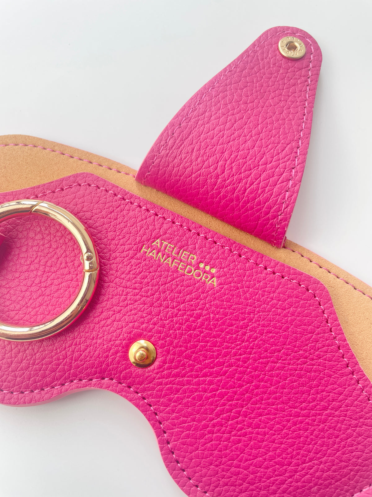 Sunglass Cover in Magenta