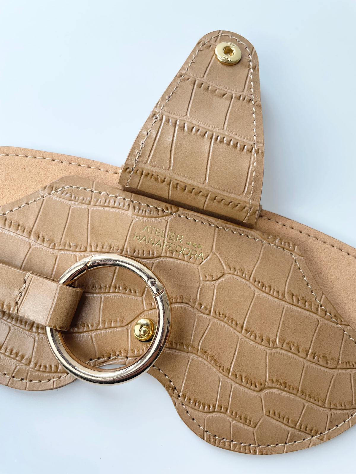 Sunglass Cover in Nude- Croc Embossed