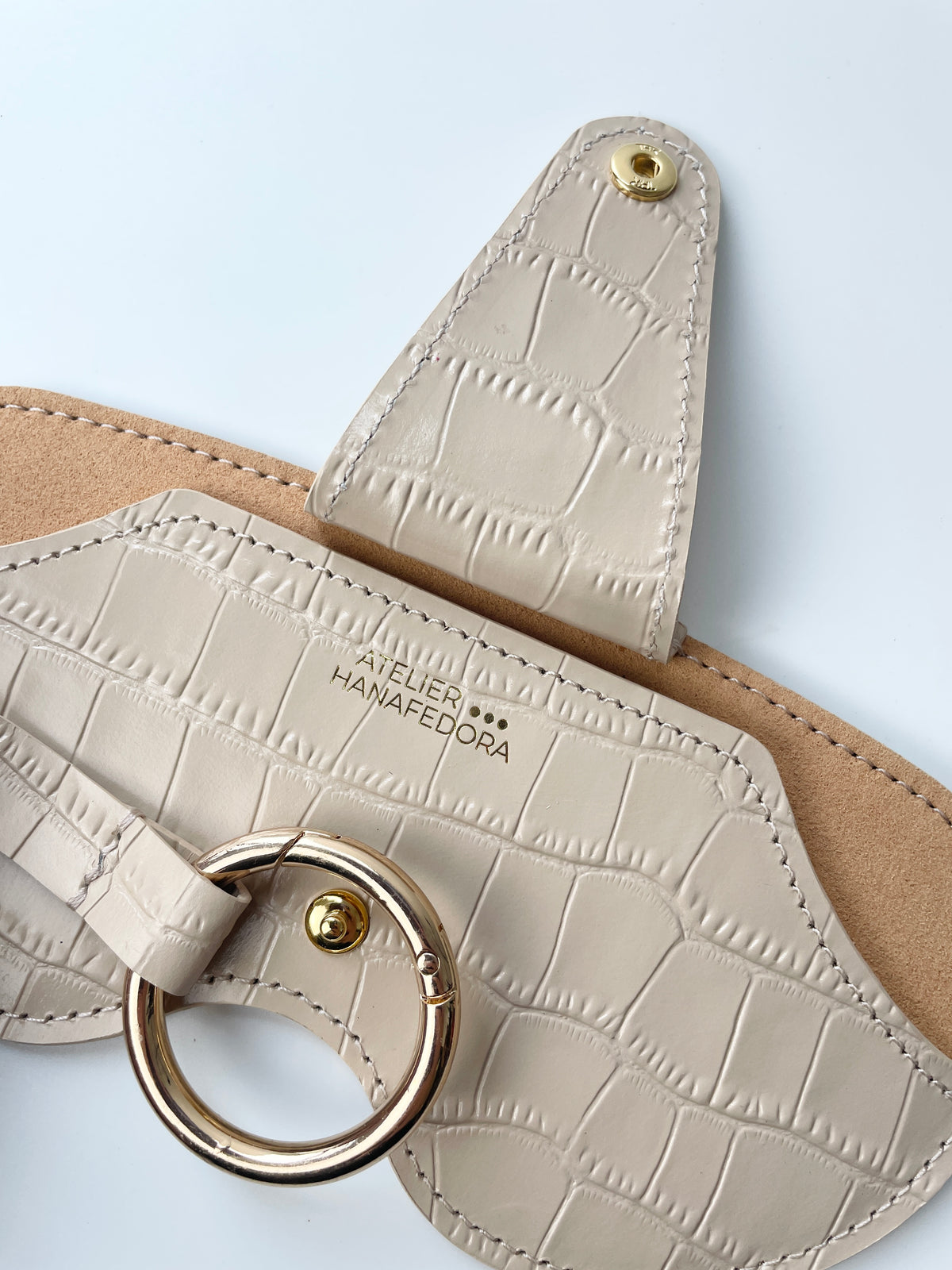 Sunglass Cover in Piedra - Croc Embossed