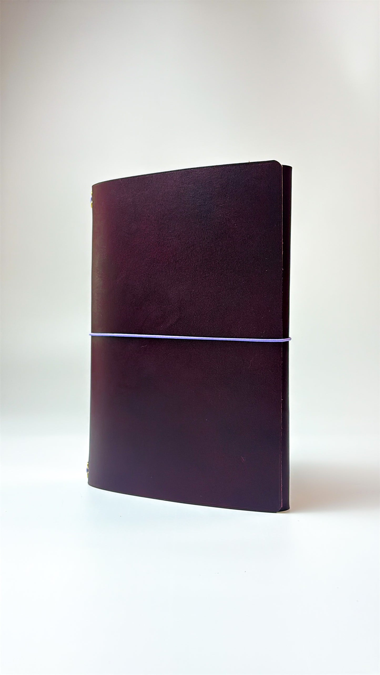 Leather Notebook Cover in Burdeos