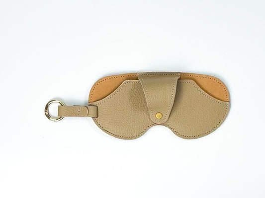 Sunglass Cover in Piedra